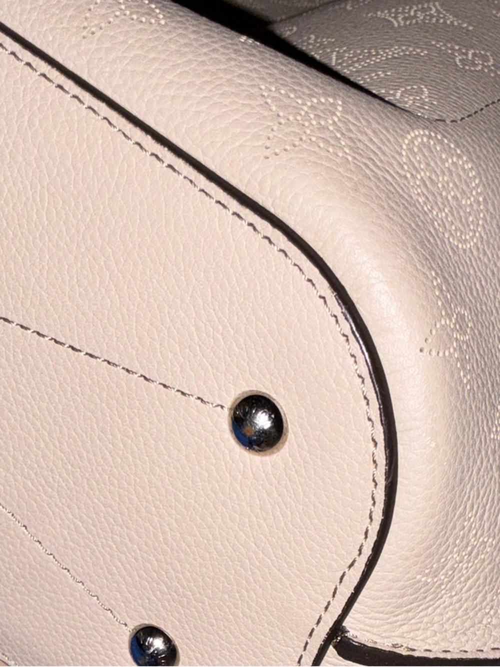 NWOT LOUIS VUITTON W/POUCH AND DUSTY! BOUNDLESS GALET MOHINA PURSE - Picture 7 of 10